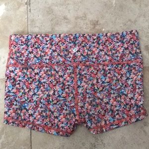 Lulu lemon spandex shorts